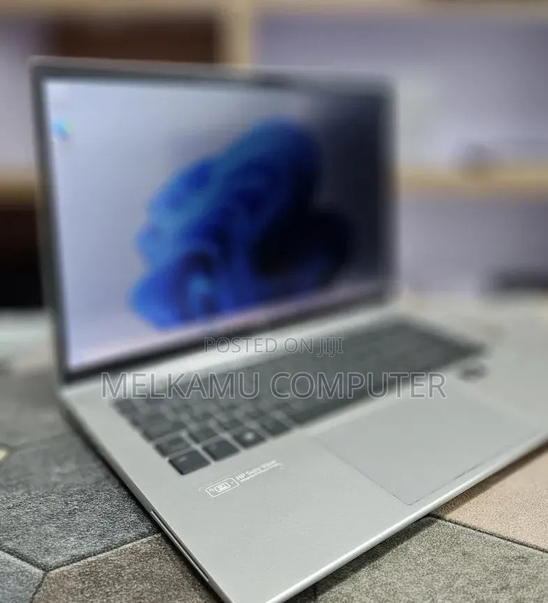 New Laptop HP EliteBook x360 1040 G9 16GB Intel Core i7 SSD 512GB