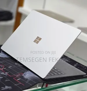 New Laptop Microsoft Surface Laptop 3 16GB Intel Core i7 SSD 512GB