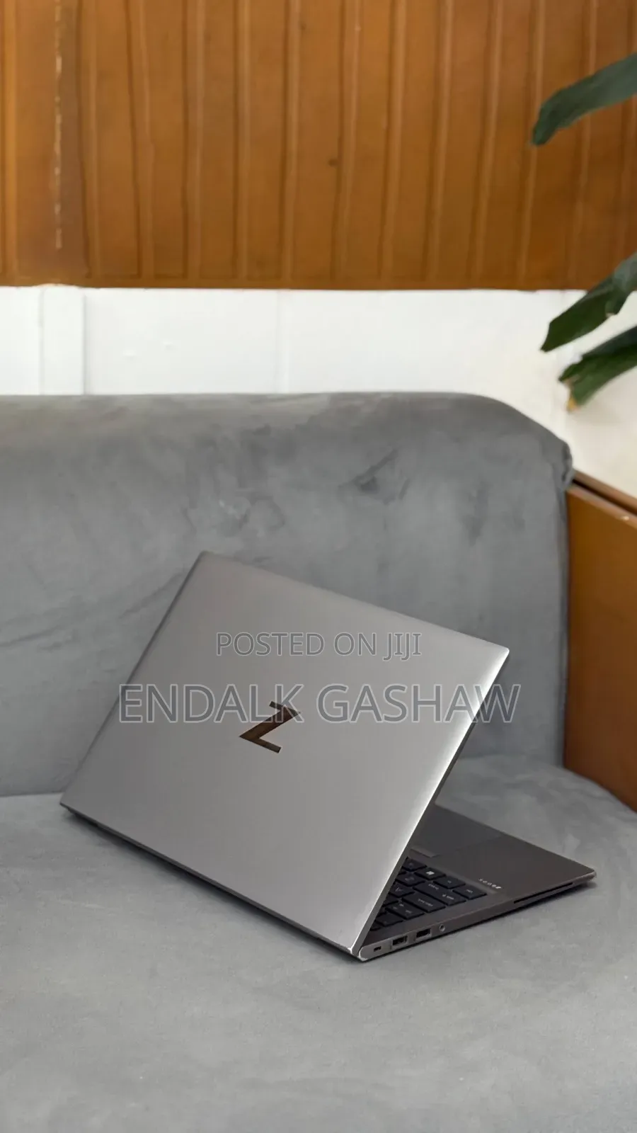New Laptop HP ZBook Firefly G8 16GB Intel Core i7 SSD 512GB