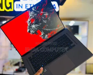New Laptop Asus ROG Zephyrus G16 16GB Intel Core i7 SSD 1T
