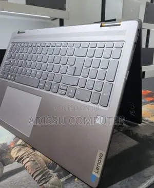 New Laptop Lenovo 16GB AMD Ryzen 7 SSD 512GB