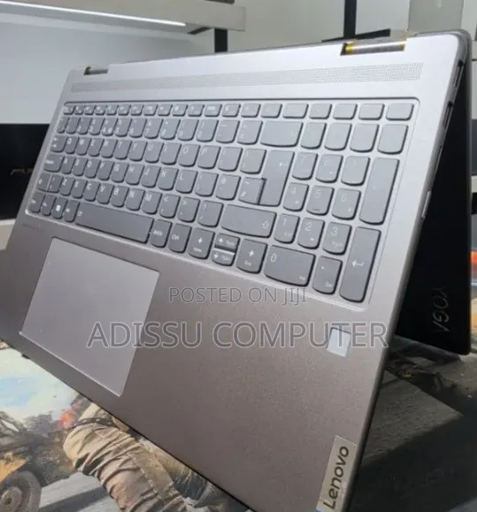 New Laptop Lenovo 16GB AMD Ryzen 7 SSD 512GB
