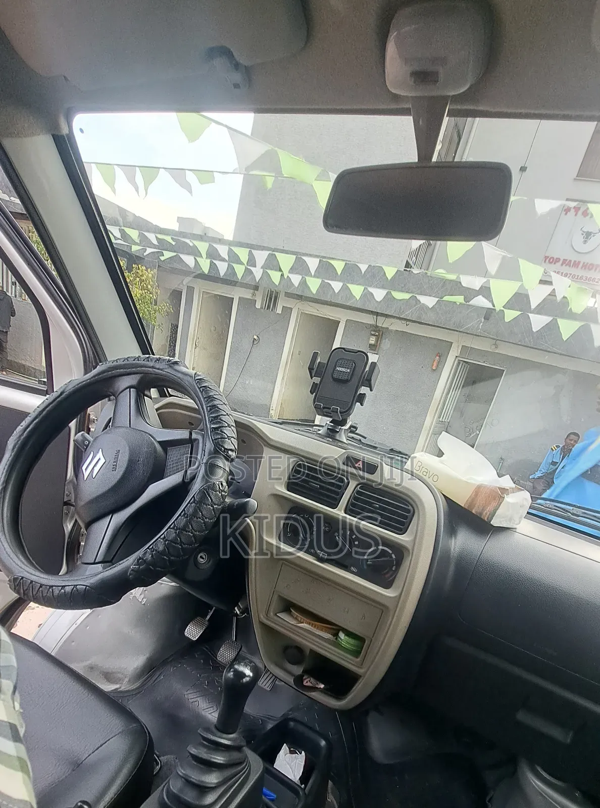 Suzuki APV Minibus 2024 Silver