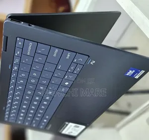 New Laptop HP OmniBook X Flip 14" 16GB Intel Core Ultra 7 SSD 1T