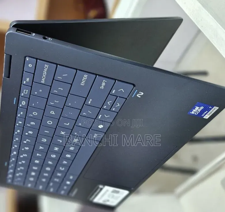 New Laptop HP OmniBook X Flip 14" 16GB Intel Core Ultra 7 SSD 1T