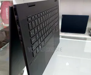 Laptop HP Envy x360 24GB AMD Ryzen 7 SSD 512GB
