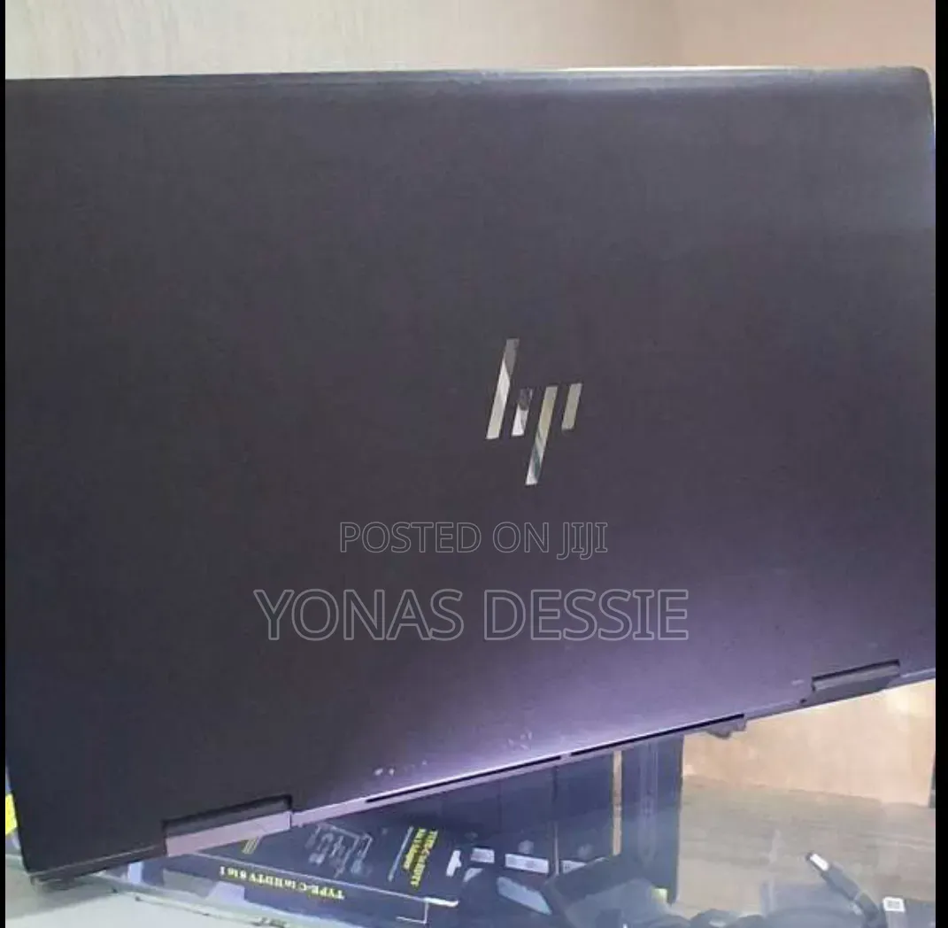 Laptop HP Envy x360 24GB AMD Ryzen 7 SSD 512GB