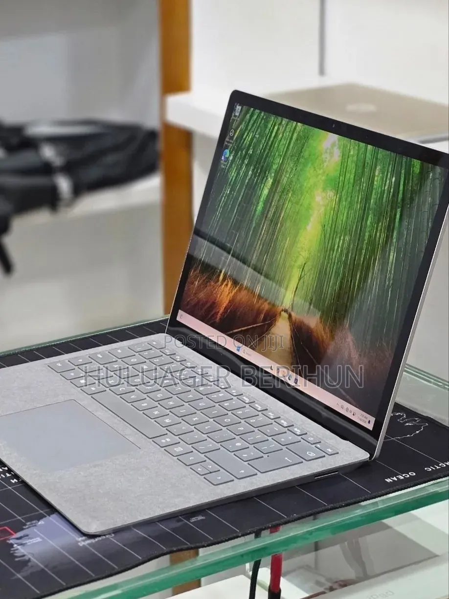 New Laptop Microsoft Surface Laptop 3 16GB Intel Core i7 SSD 512GB