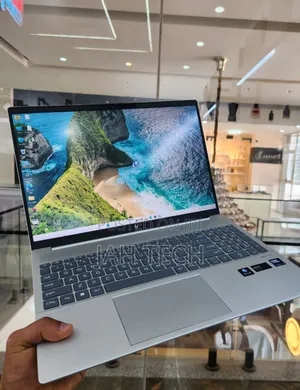 New Laptop HP Pavilion 15 16GB Intel Core Ultra 7 SSD 512GB