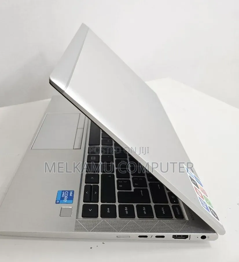New Laptop HP EliteBook 840 G8 16GB Intel Core i7 SSD 512GB