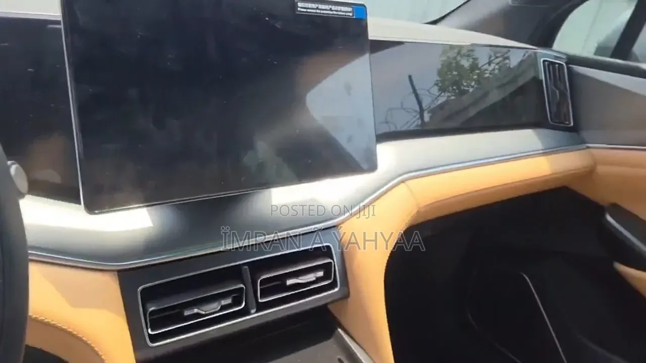 New BYD Song L DM-i 2025 Black