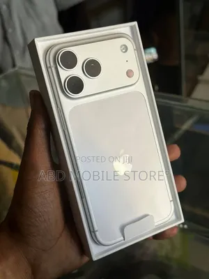 New Apple iPhone 17 Pro Max 256 GB Silver