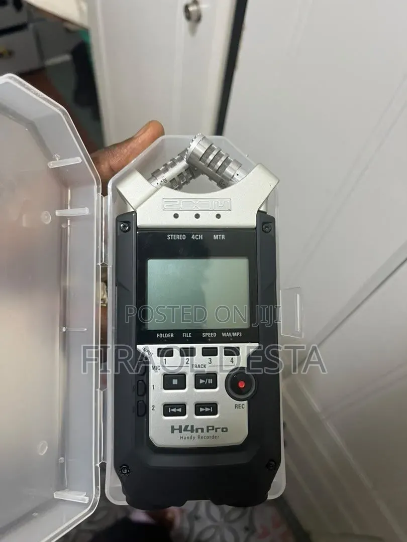 Zoom H4n Pro Handy Recorder