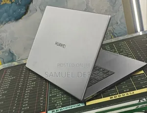 New Laptop Huawei Matebook D 15 8GB Intel Core i3 SSD 256GB