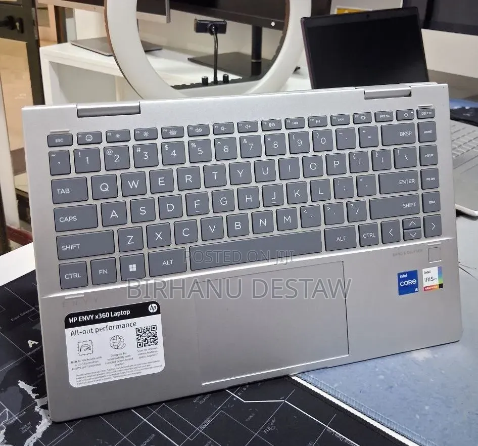 New Laptop HP Envy x360 8GB Intel Core i5 SSD 512GB