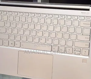 New Laptop Lenovo Yoga Book 9i 16GB Intel Core i9 SSD 512GB
