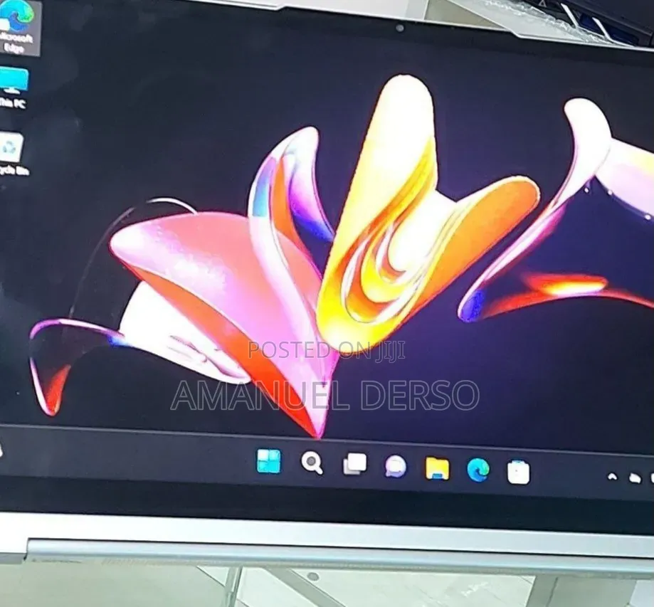 New Laptop Lenovo Yoga Book 9i 16GB Intel Core i9 SSD 512GB