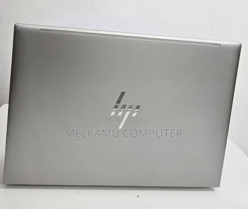 New Laptop HP ZBook Firefly 14 G10 16GB Intel Core i7 SSD 512GB