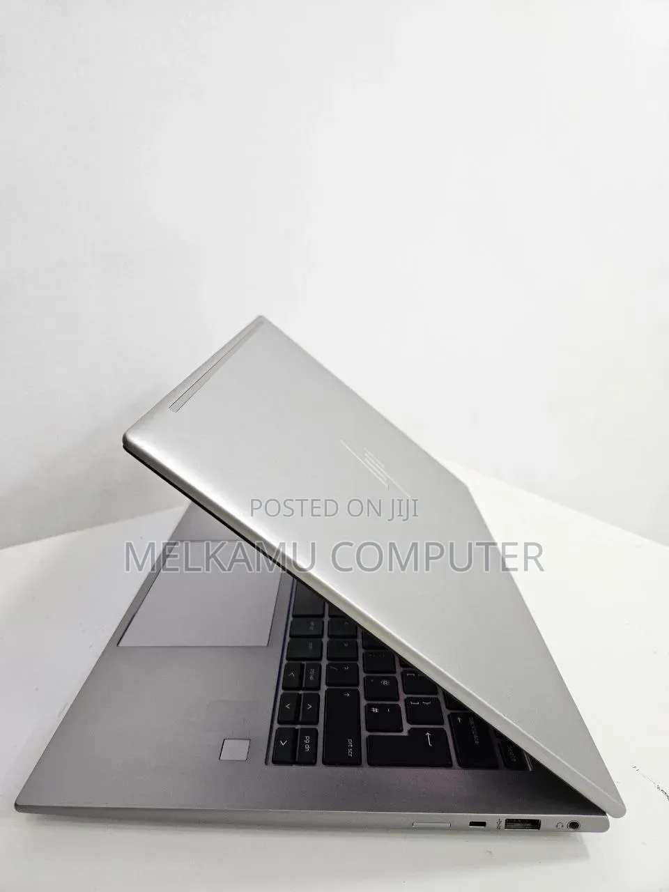 New Laptop HP ZBook Firefly 14 G10 16GB Intel Core i7 SSD 512GB