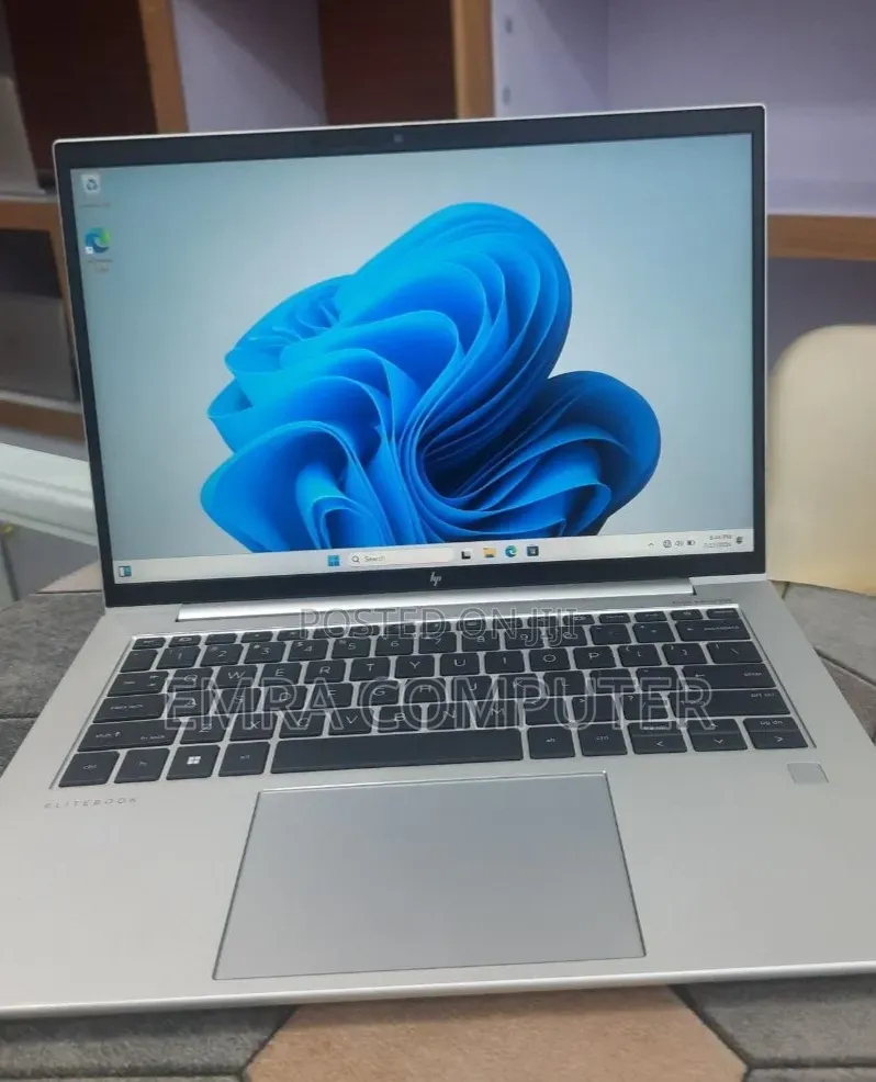New Laptop HP EliteBook 840 G9 16GB Intel Core i7 SSD 512GB