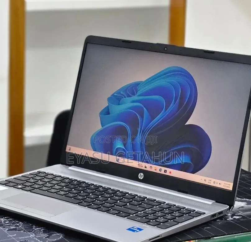 New Laptop HP Stream Notebook 8GB Intel Core i5 SSD 512GB