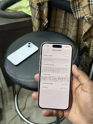 Apple iPhone 15 128 GB Pink
