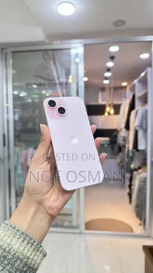 Apple iPhone 15 128 GB Pink