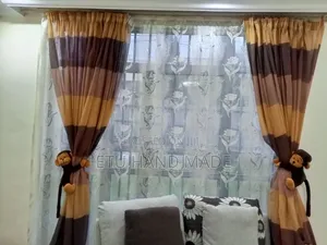 Curtain Holder