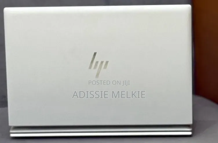 New Laptop HP EliteBook 830 G8 16GB Intel Core i7 SSD 512GB