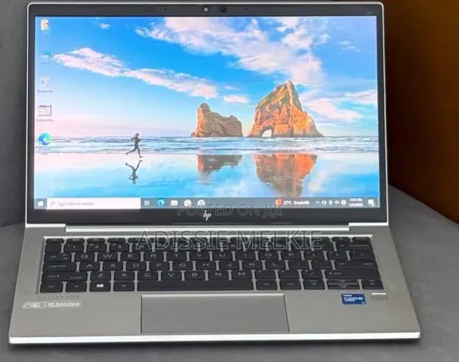 New Laptop HP EliteBook 830 G8 8GB Intel Core i5 SSD 512GB
