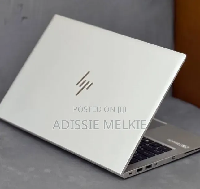New Laptop HP EliteBook 830 G8 8GB Intel Core i5 SSD 512GB