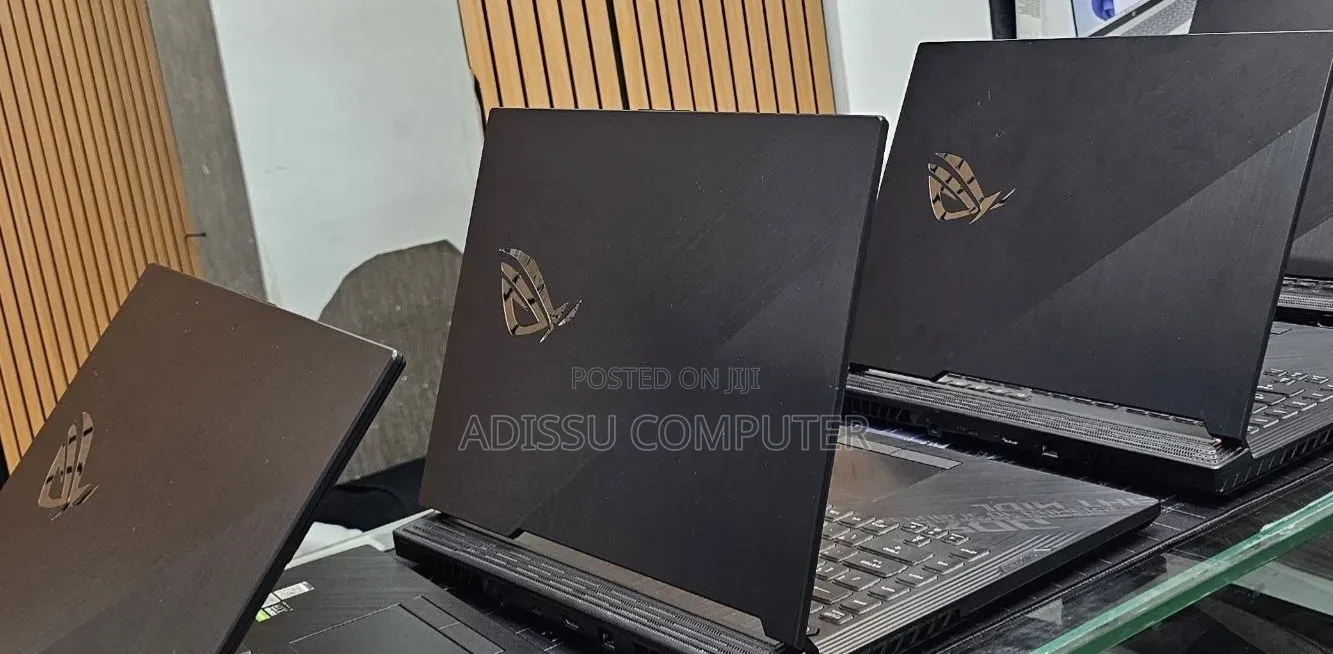 New Laptop Asus ROG Strix G15 16GB Intel Core i7 SSD 512GB
