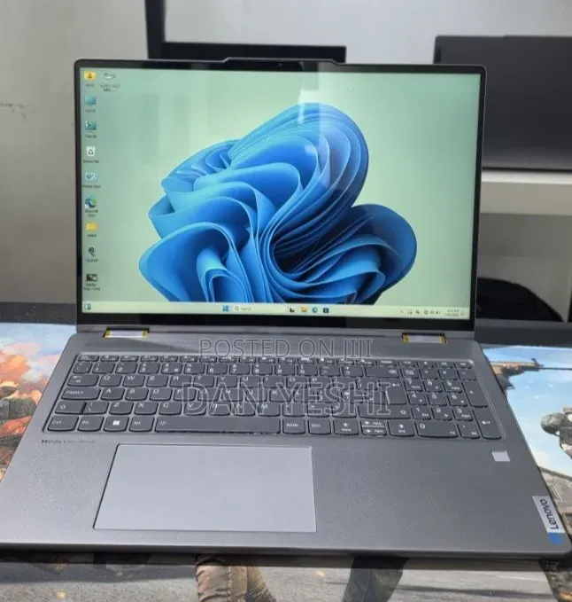 New Laptop Lenovo 16GB AMD Ryzen 7 SSD 512GB