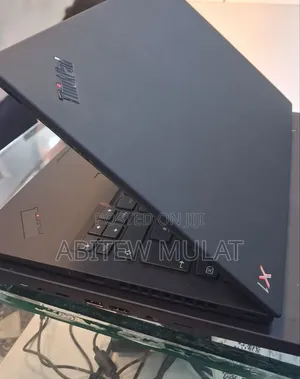 New Laptop Lenovo ThinkPad X1 Carbon 16GB Intel Core i5 SSD 512GB