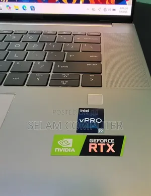 New Laptop HP ZBook Studio 16GB Intel Core i9 SSD 512GB