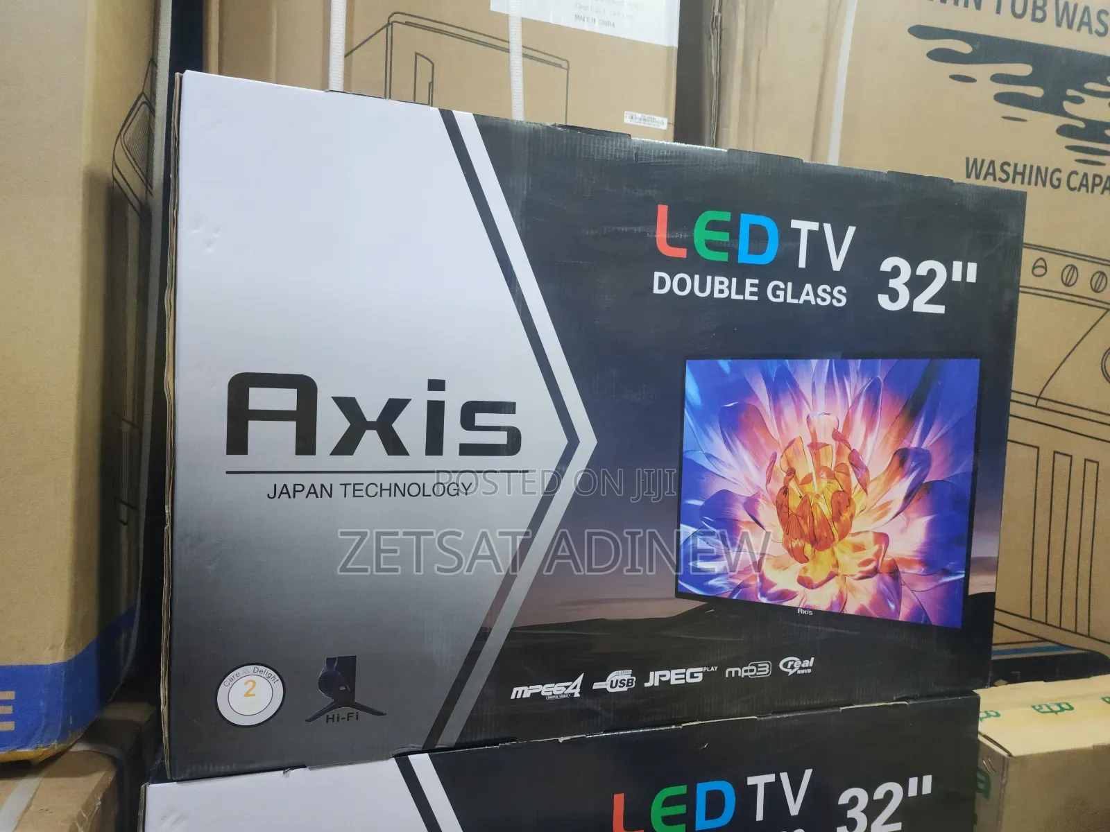Axis 32" TV