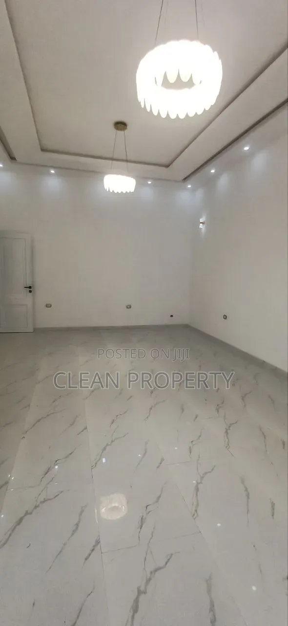 2bdrm House in Clean Properties, Bole for rent