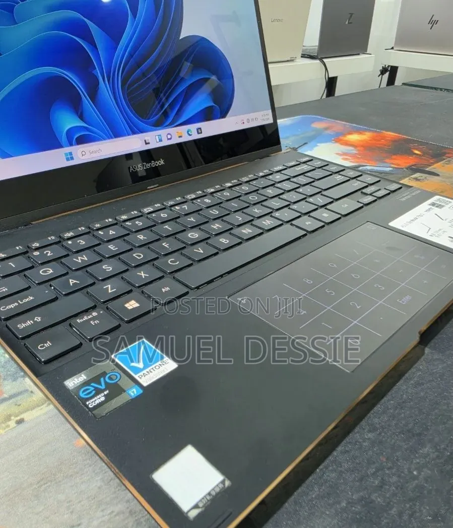 New Laptop Asus ZenBook Flip 14 UX461UA 16GB Intel Core i7 SSD 512GB