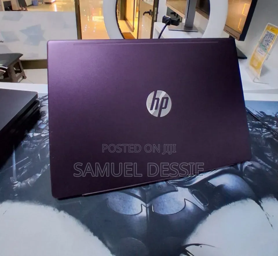 New Laptop HP Pavilion 14 8GB Intel Core i5 SSD 512GB