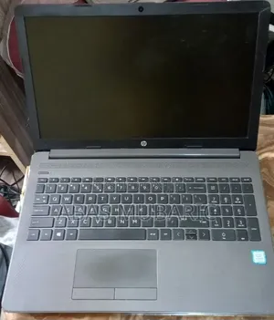 Laptop HP 250 G7 8GB Intel Core 5 HDD 500GB