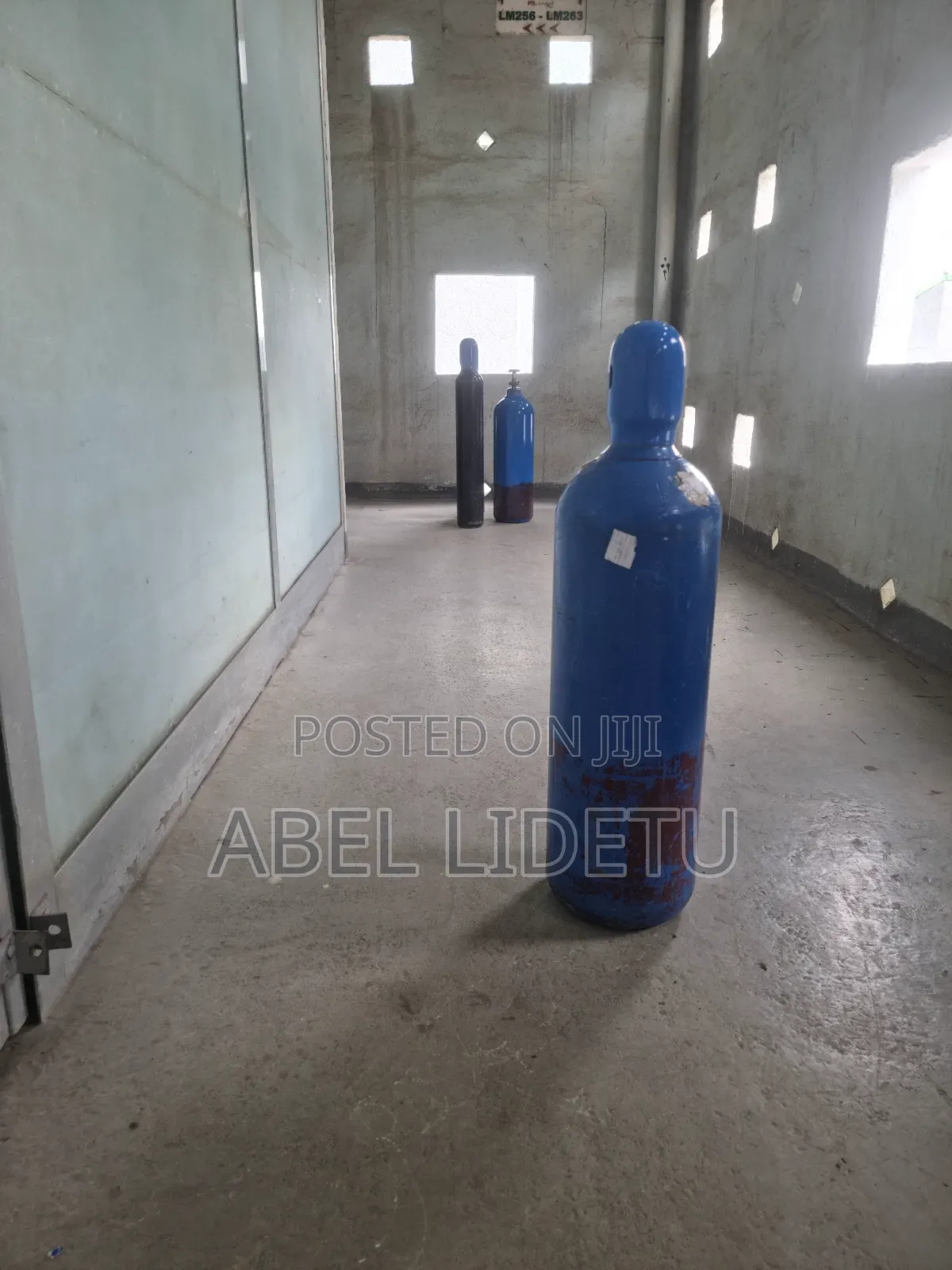 Complete Oxygen Supply Package With Cylinder and Pressure Regulator