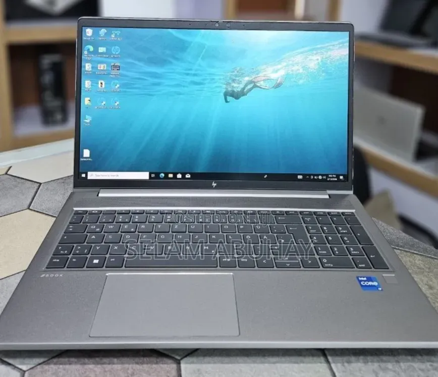 New Laptop HP ZBook Studio 16GB Intel Core i7 SSD 1T