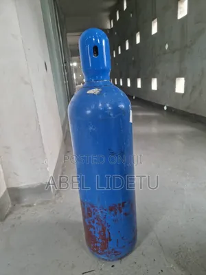 Quality Oxygen Cylinder and Compatible Pressure Regulatorimmediate Use