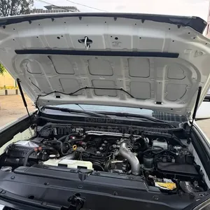 Toyota Land Cruiser Prado 2017 White
