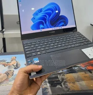 New Laptop Asus Zenbook 14 16GB Intel Core i7 SSD 512GB