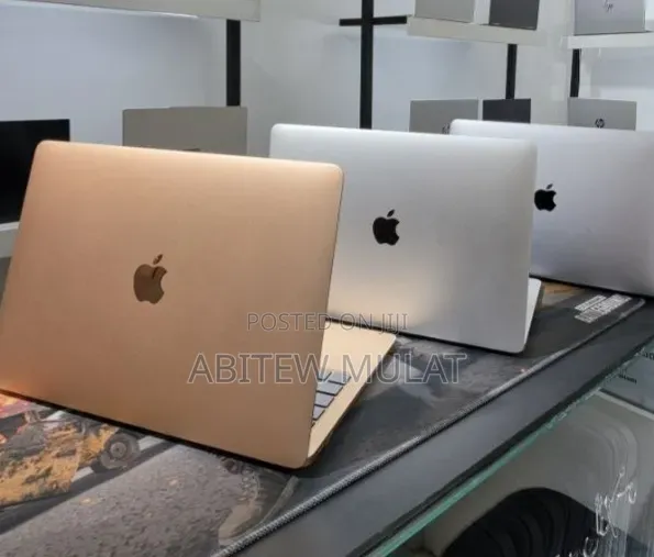 New Laptop Apple MacBook Air 2020 M1 8GB Apple M1 SSD 256GB