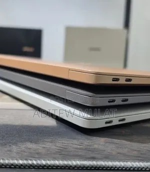 New Laptop Apple MacBook Air 2020 M1 8GB Apple M1 SSD 256GB