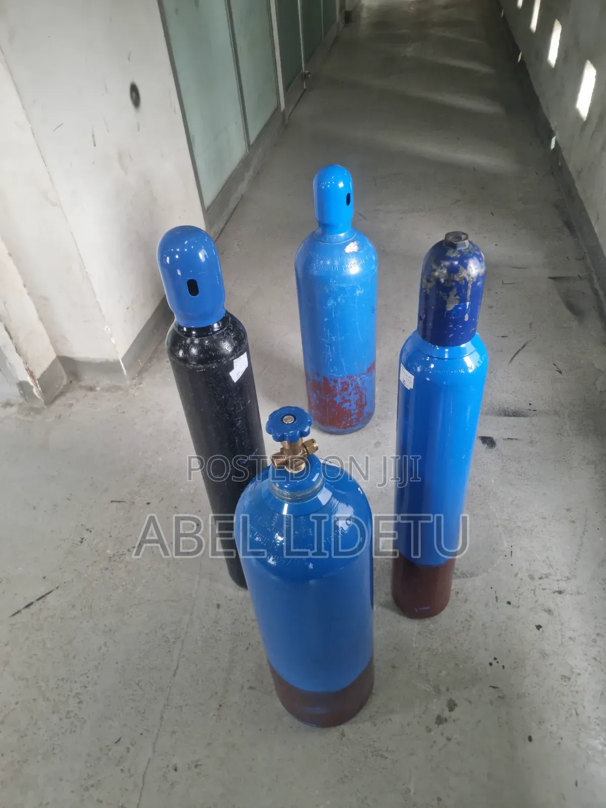 Lightweight Portable Oxygen Cylinder