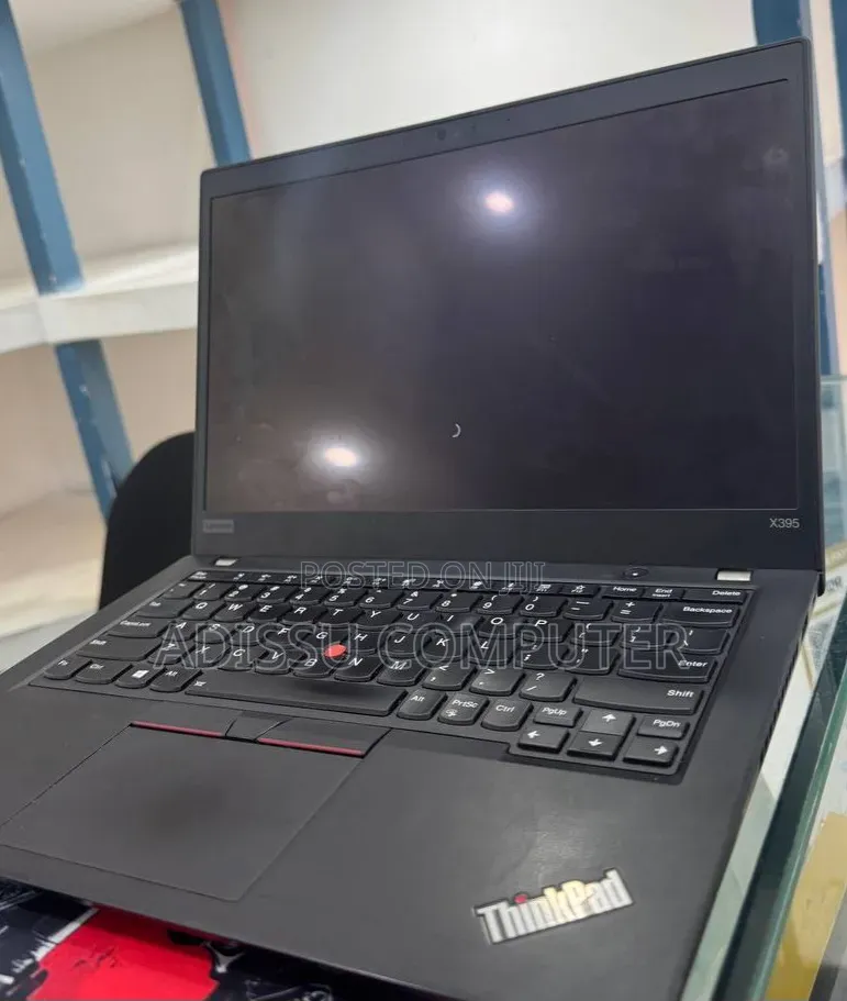 New Laptop Lenovo 16GB AMD Ryzen 5 SSD 512GB