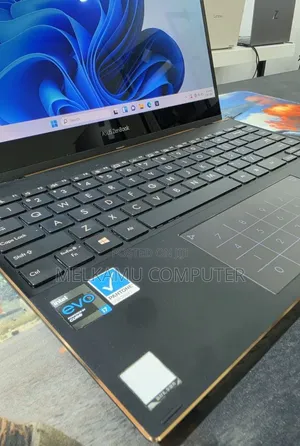 New Laptop Asus Zenbook 14 16GB Intel Core i7 SSD 512GB